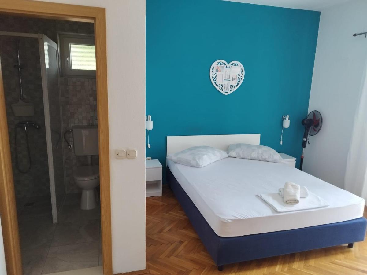Apartments Mare - 150 M From Beach Brela Exterior foto
