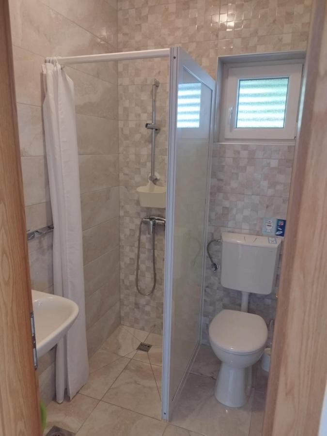Apartments Mare - 150 M From Beach Brela Exterior foto